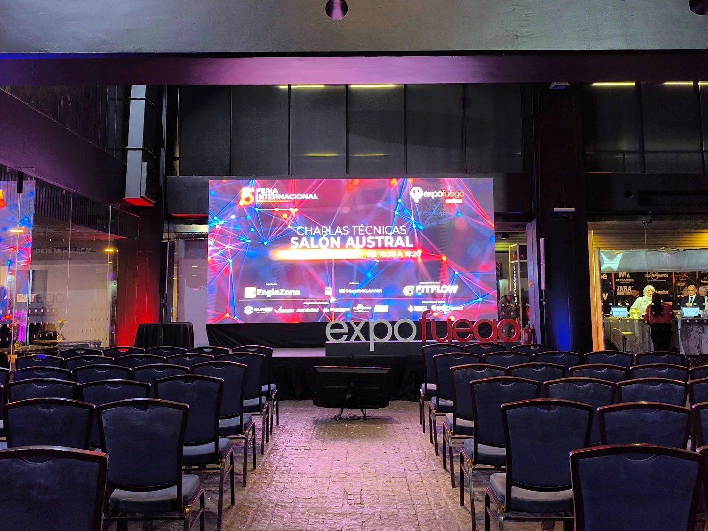 Painéis de LED by Undersite in Santiago